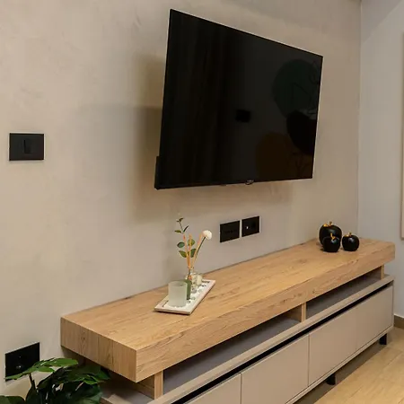 Apartment Modern 3 Bedroom Luxury
