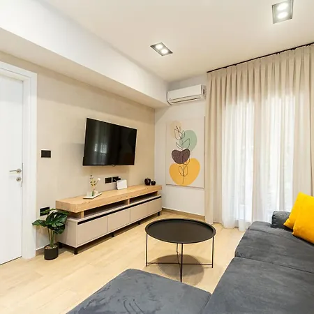 Modern 3 Bedroom Luxury Apartment