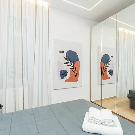 Modern 3 Bedroom Luxury Apartament