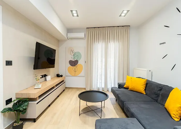 Apartment Modern 3 Bedroom Luxury *